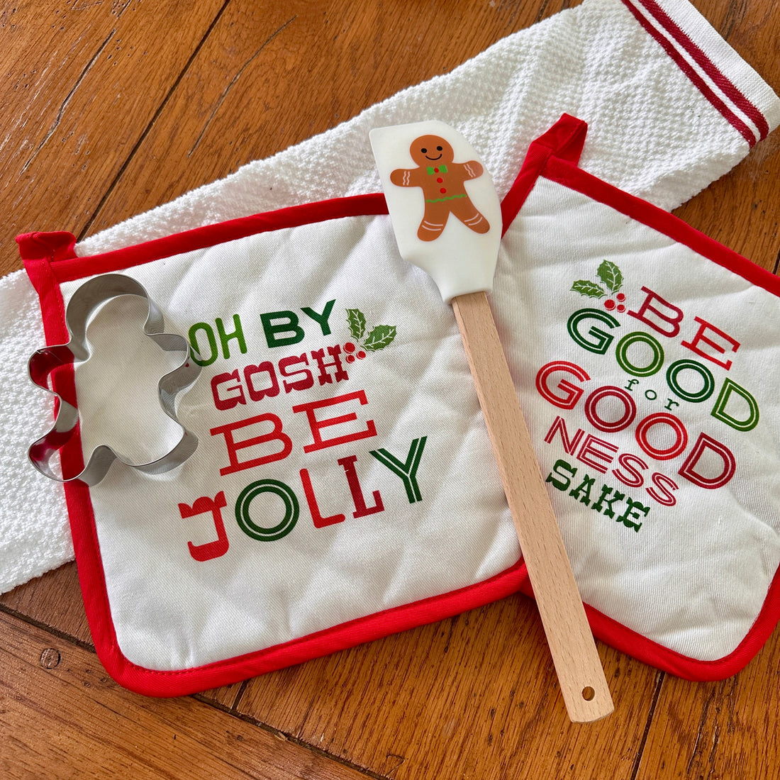 Holiday Spatula with Cookie Cutter and Potholders for