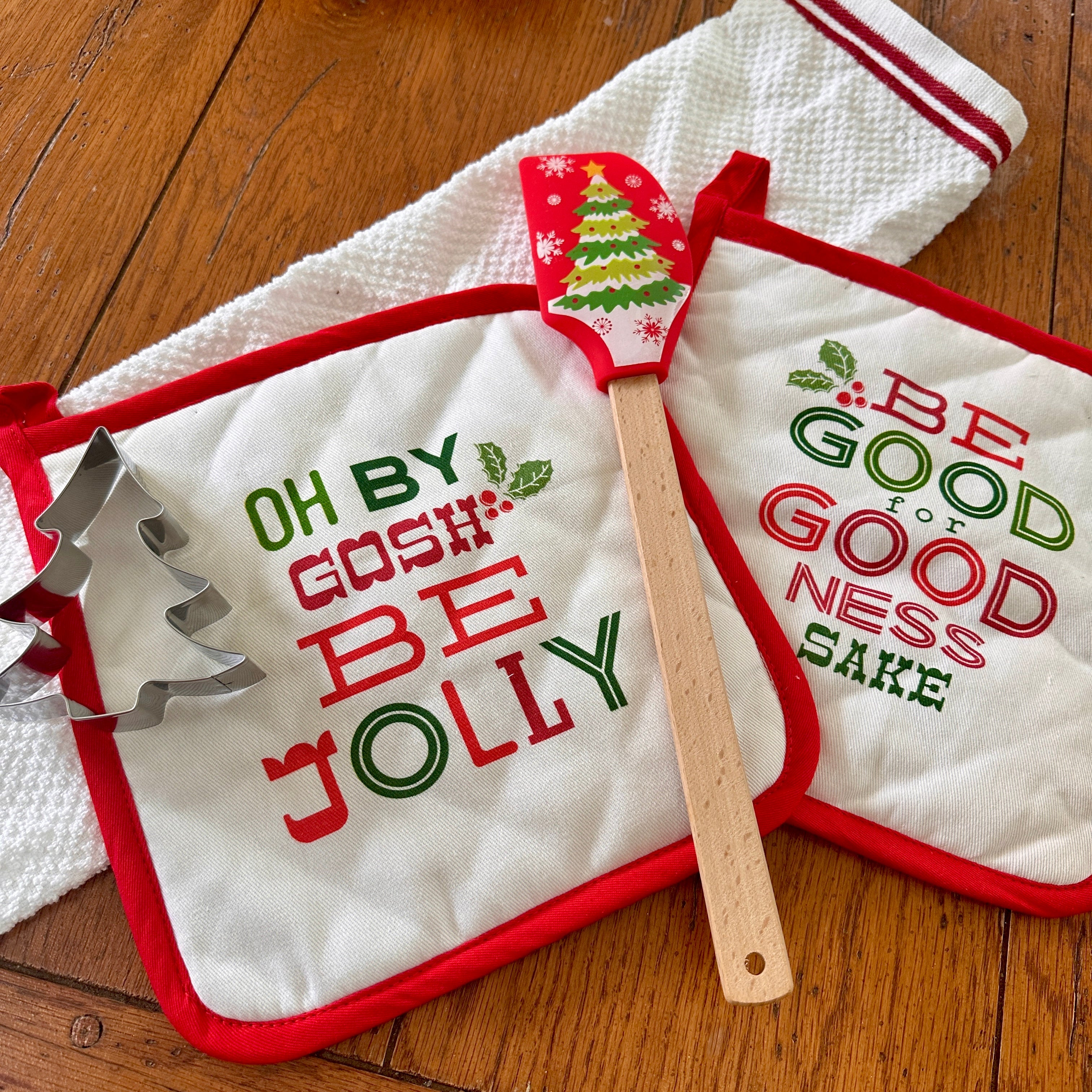 Holiday Spatula with Cookie Cutter and Potholders for