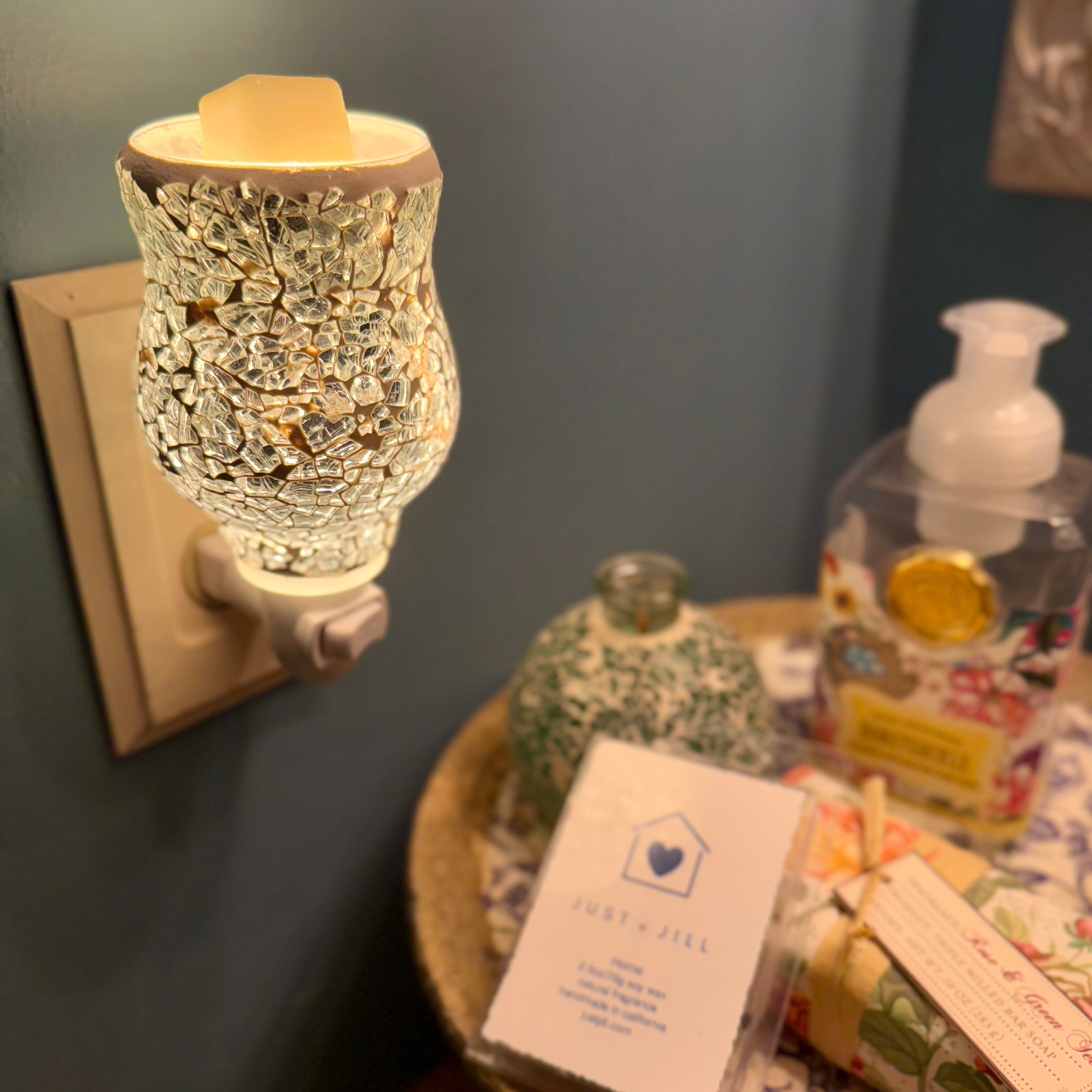 Candle Warmers Glass Mosaic Pluggable Fragrance Warmer w/   Wax Melts