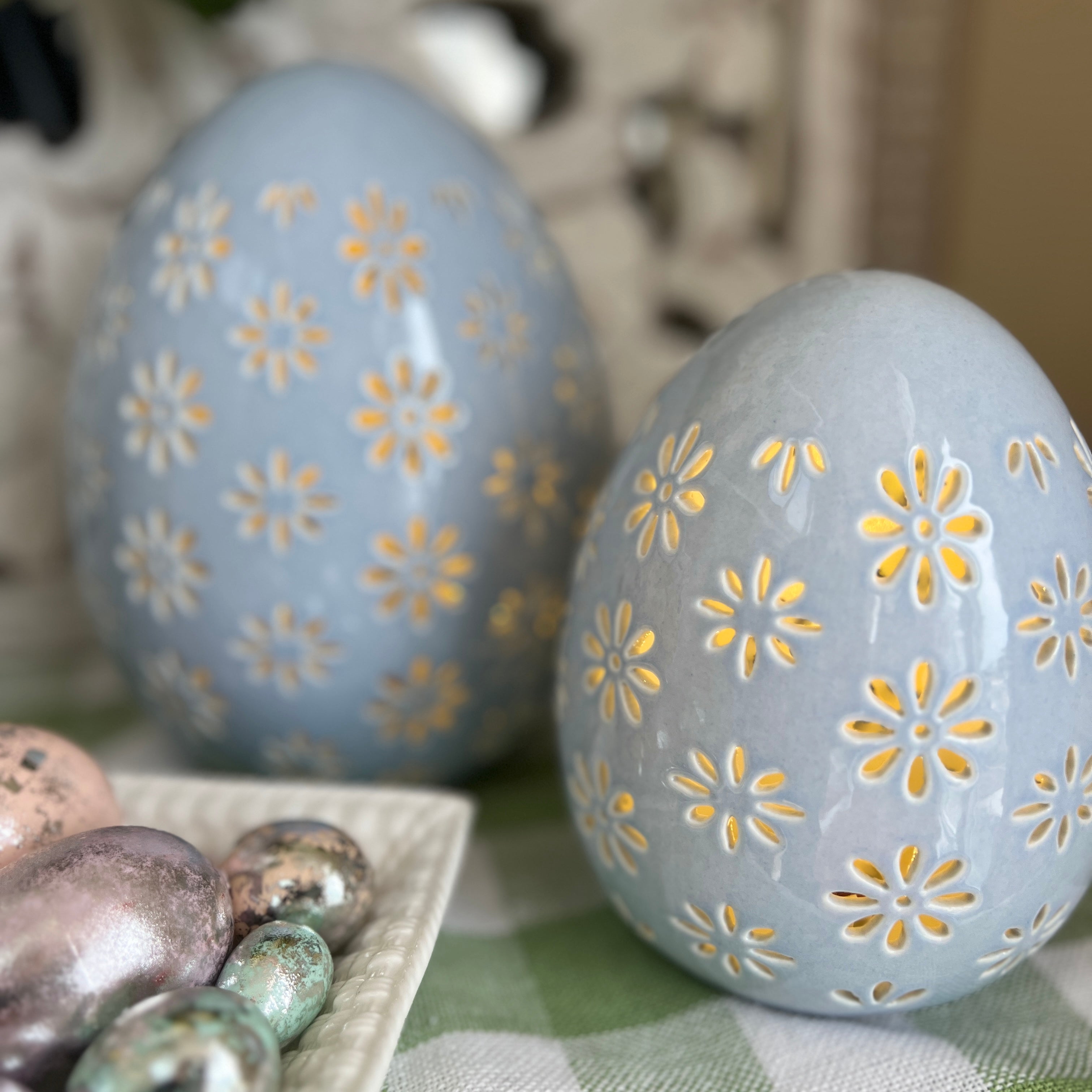 Set of 2 Decorative Porcelain Lighted Eggs for