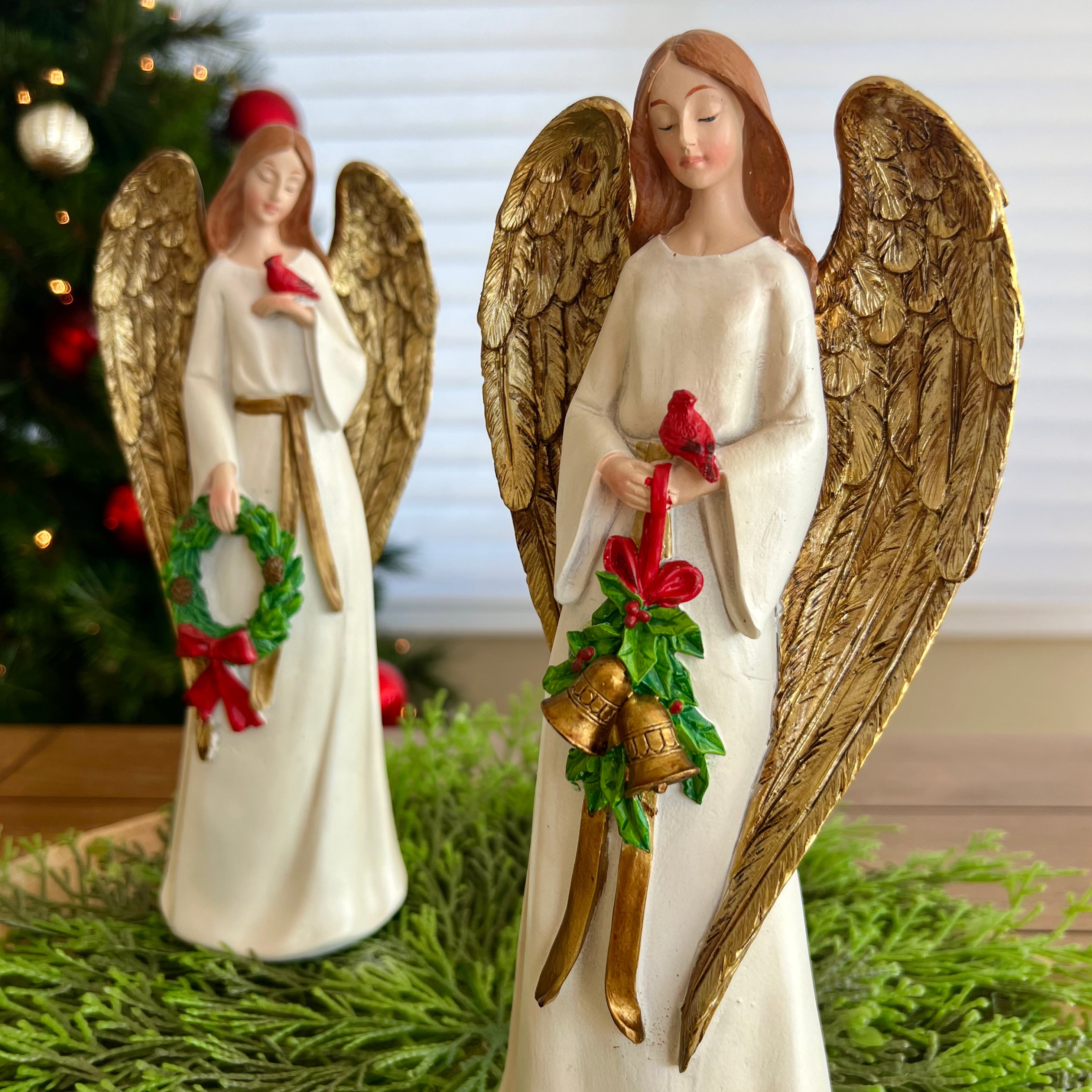 Set of 2 Angels w/ Wreath, Bell and Cardinals for