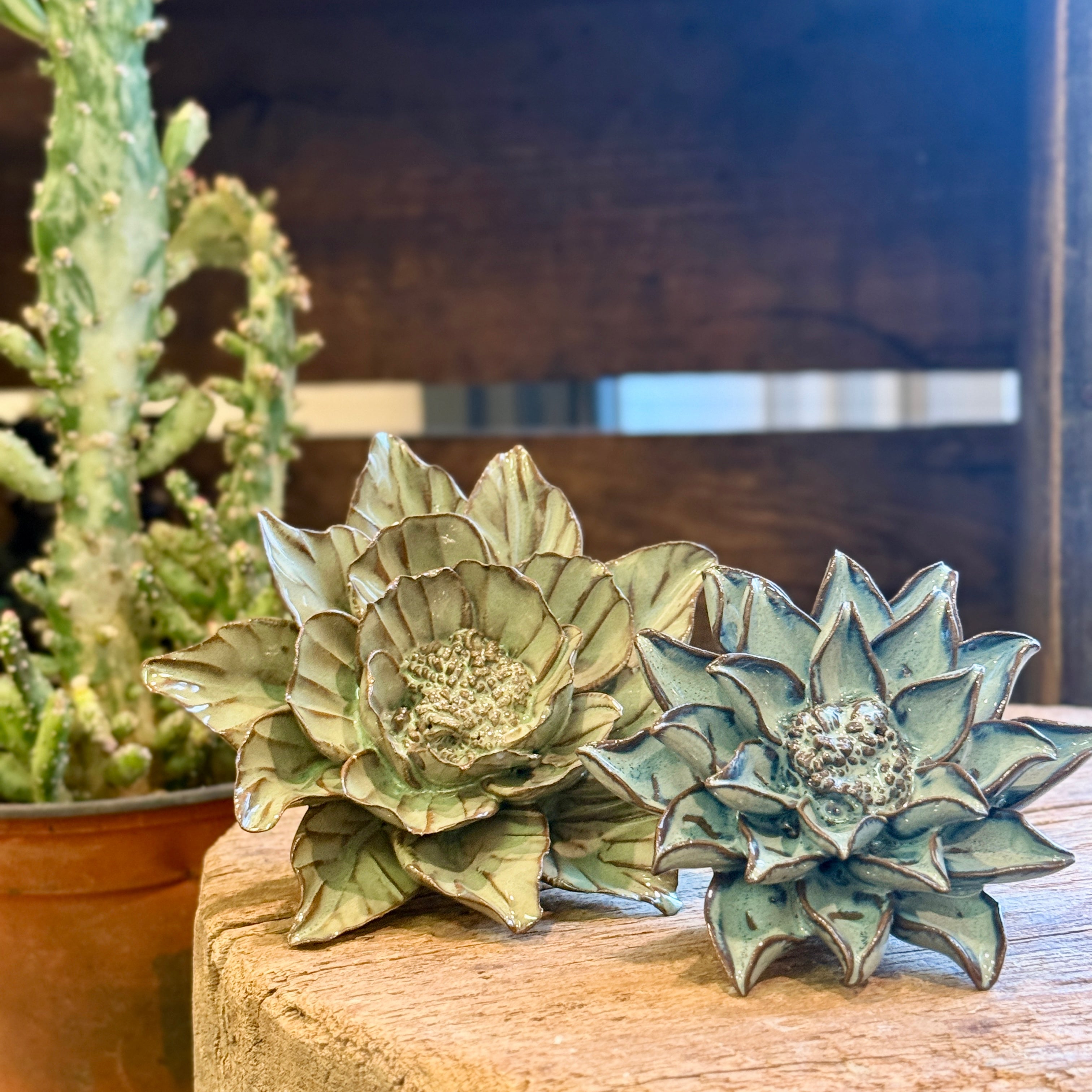 Set of 2 Ceramic Flowers (Kylie's Pick) for