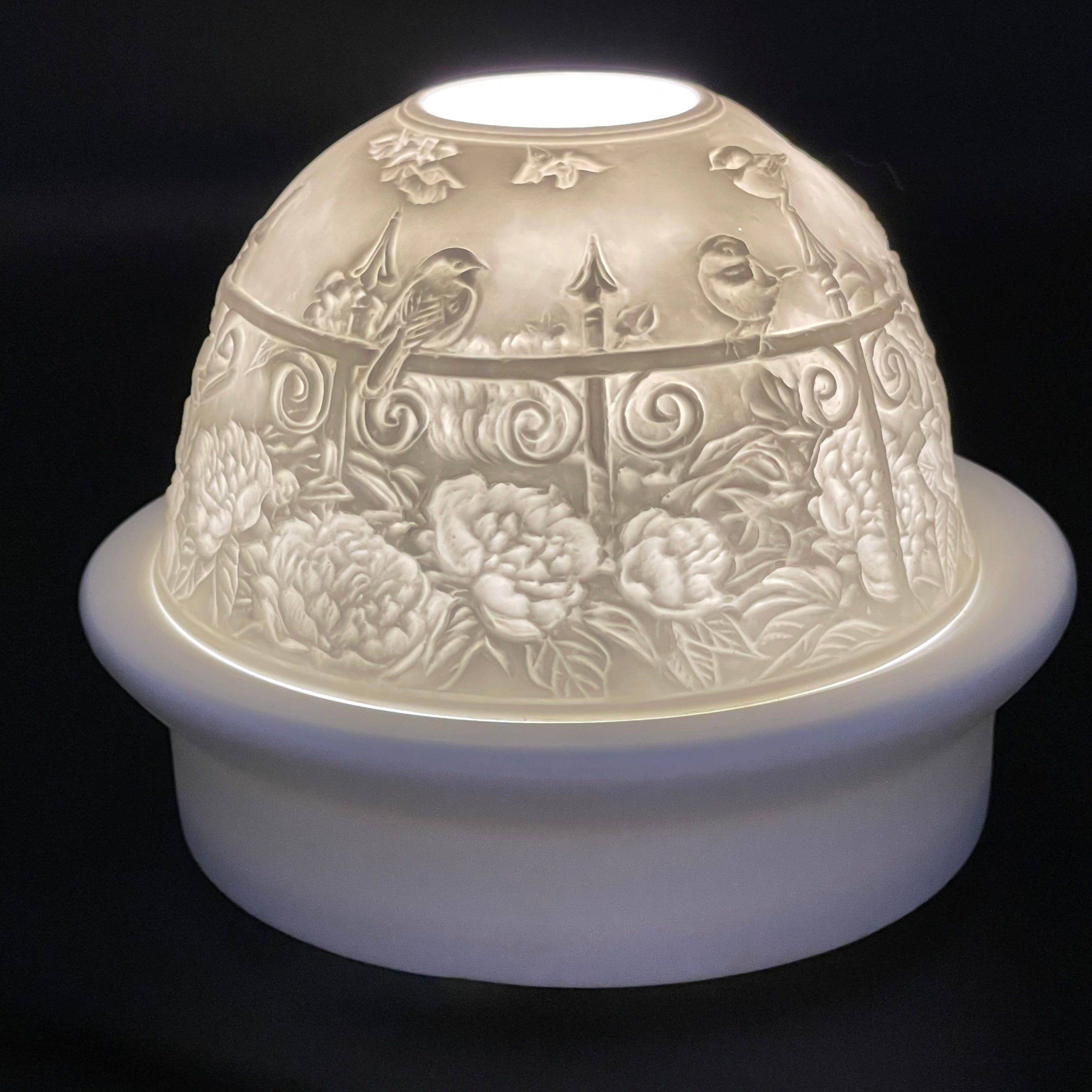 Luumii Lights Flower Motif Porcelain Dome w/ LED Base